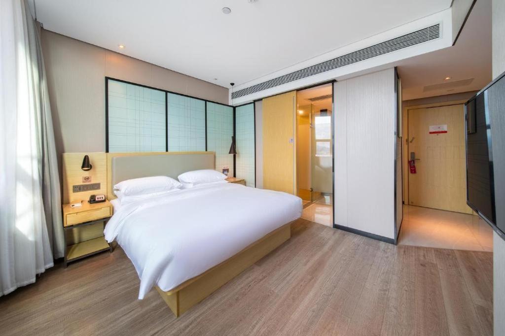 Echarm Hotel Yangjiang Baili Plaza Eksteriør billede