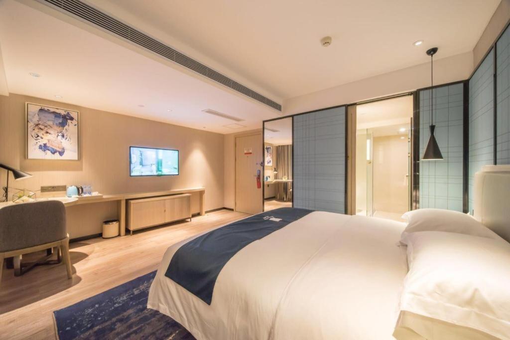 Echarm Hotel Yangjiang Baili Plaza Eksteriør billede