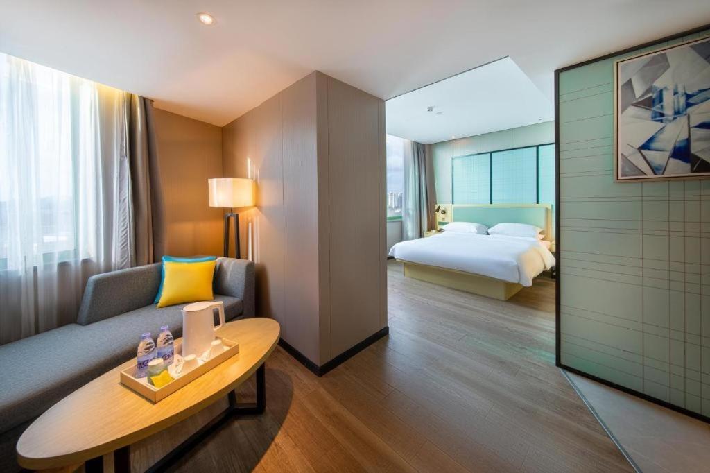 Echarm Hotel Yangjiang Baili Plaza Eksteriør billede
