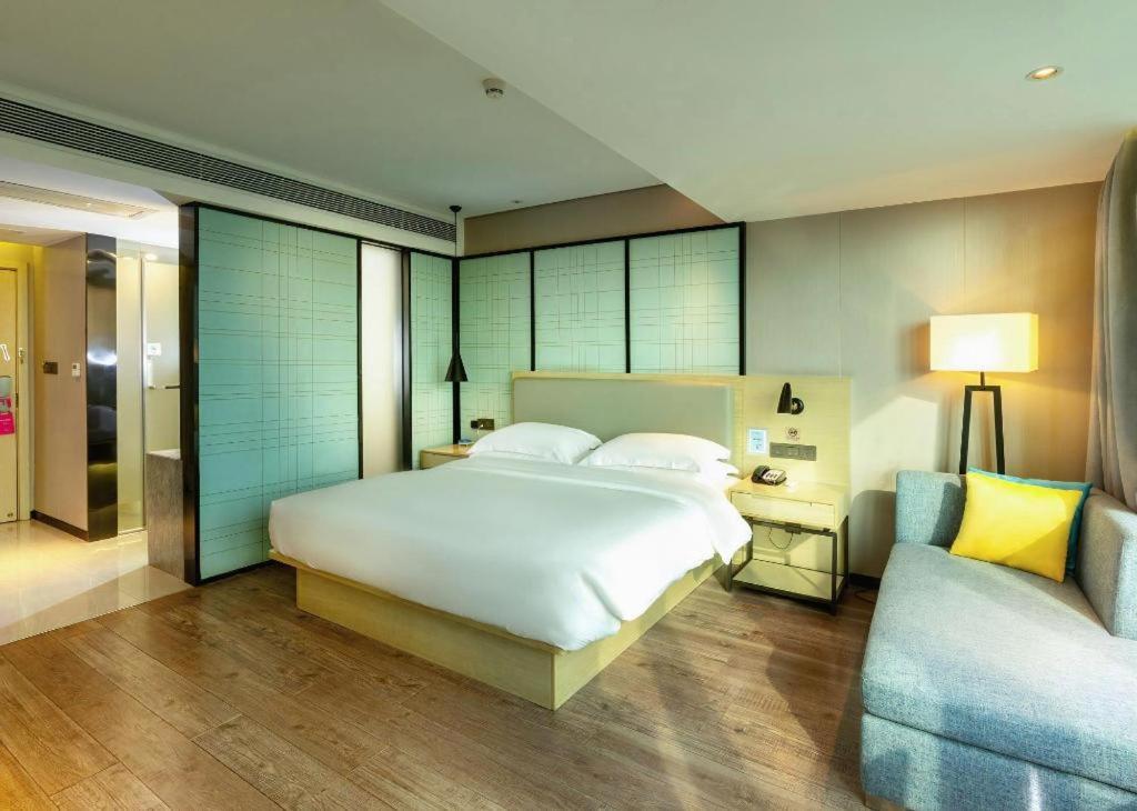 Echarm Hotel Yangjiang Baili Plaza Eksteriør billede