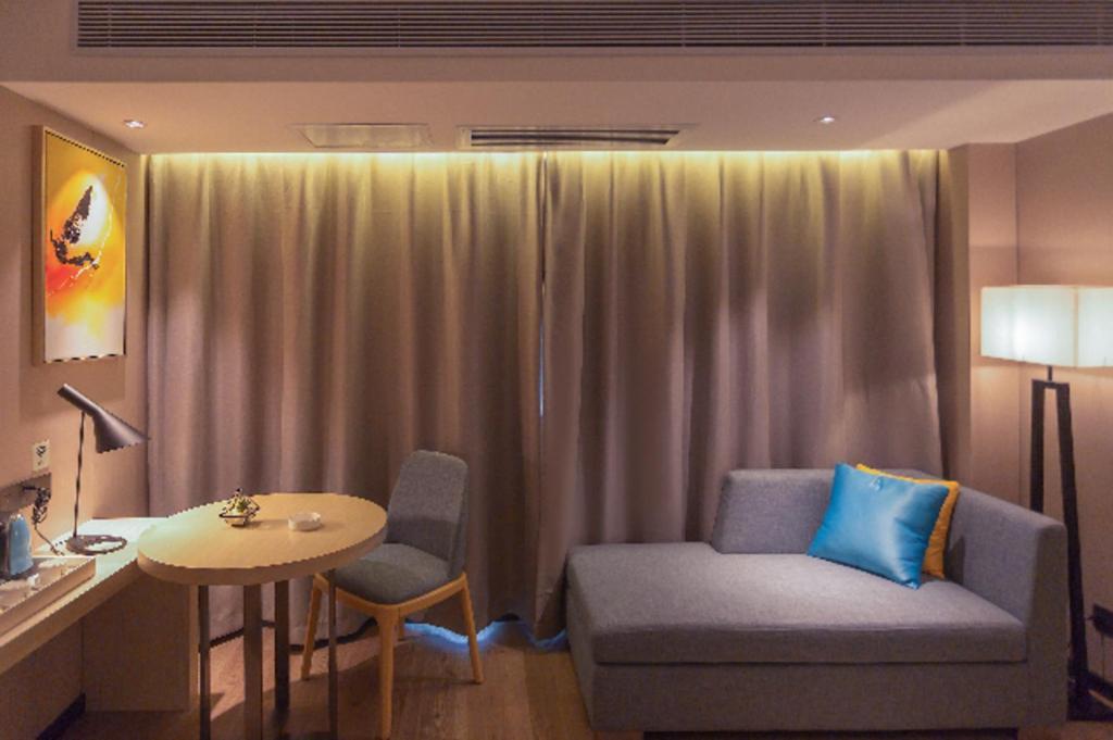 Echarm Hotel Yangjiang Baili Plaza Eksteriør billede