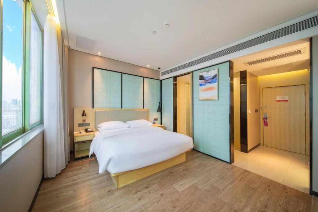 Echarm Hotel Yangjiang Baili Plaza Eksteriør billede
