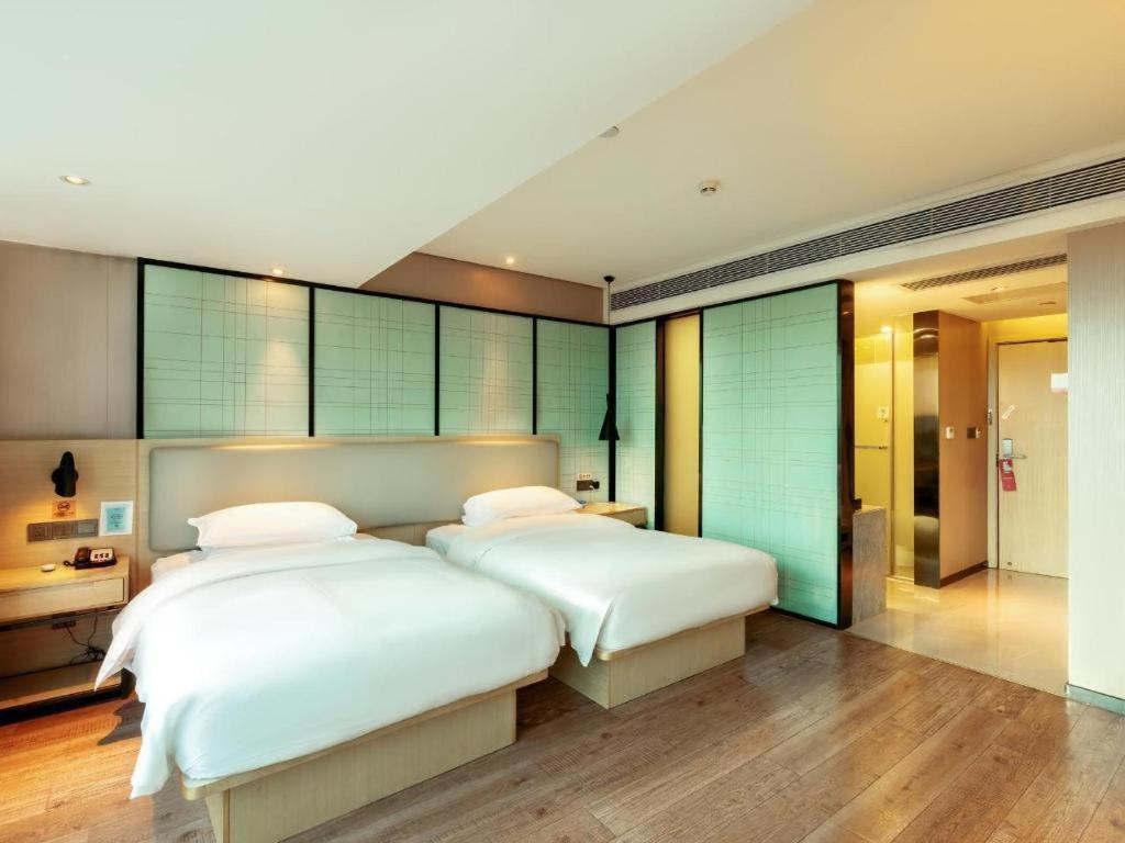 Echarm Hotel Yangjiang Baili Plaza Eksteriør billede